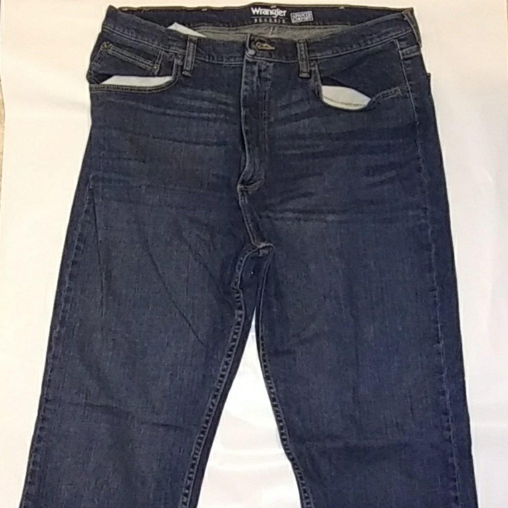 38x32 Wrangler Reserve Advanced Comfort Jeans